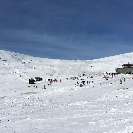 Aitheron Hotel Air Park Zervi المظهر الخارجي الصورة