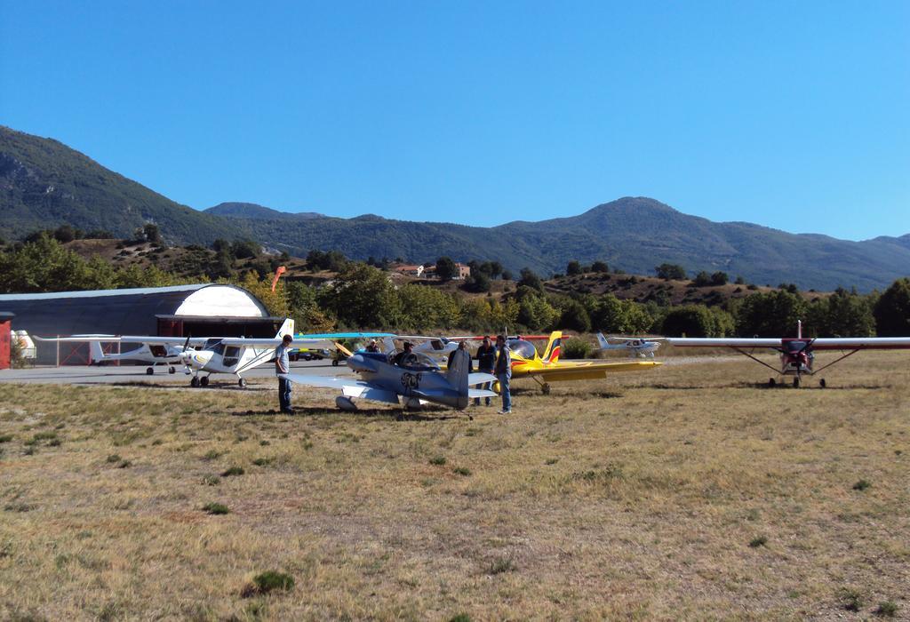 Aitheron Hotel Air Park Zervi المظهر الخارجي الصورة